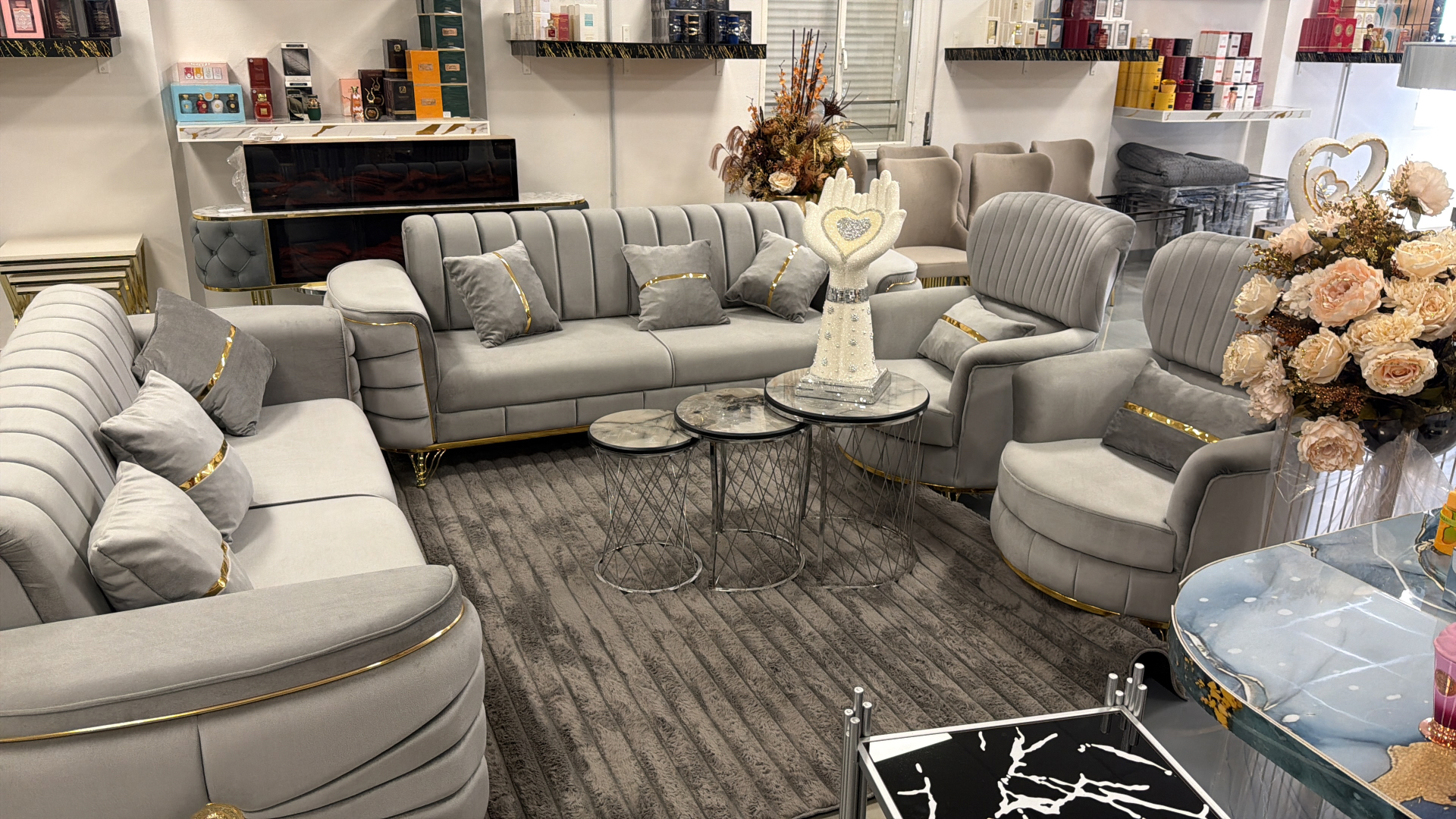Salotto Grigio Perla · finiture oro
