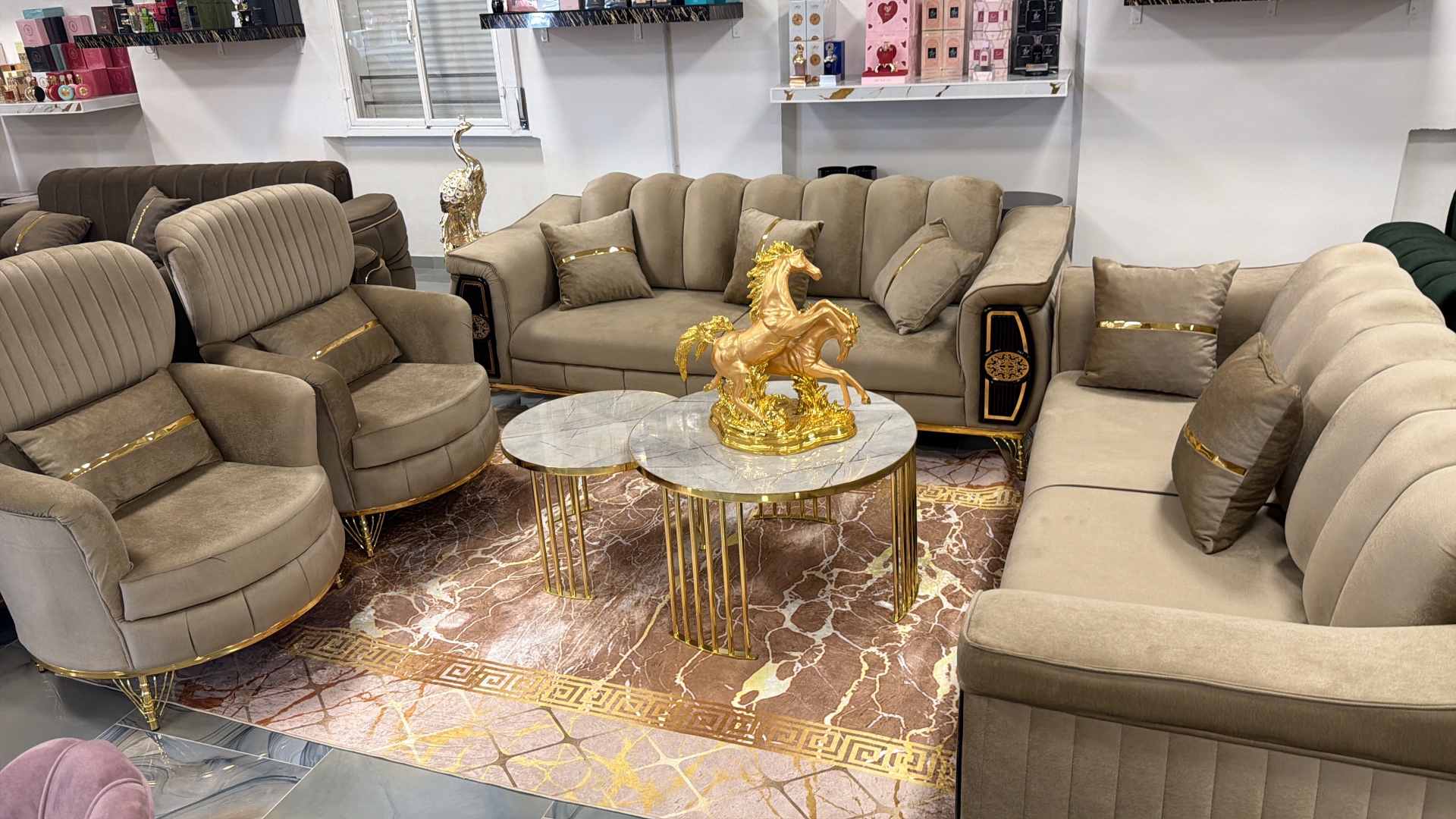 Salotto Cammello Oro · canalato